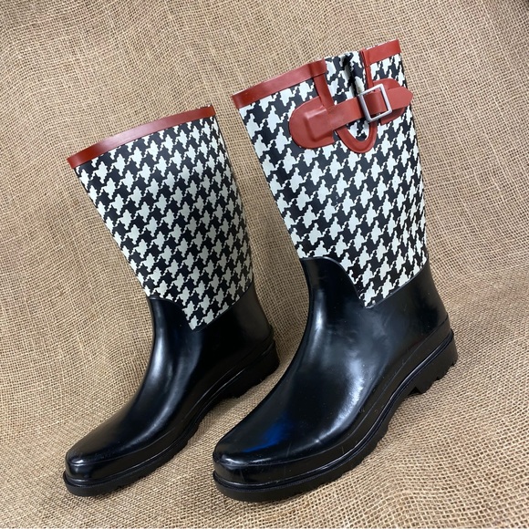 Shoes - Women Rain boots black Western Chief Bama colors 10